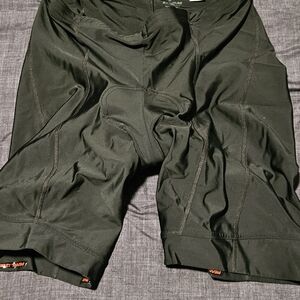 Pearl Izumi Men's Dark Gray Athletic Shorts